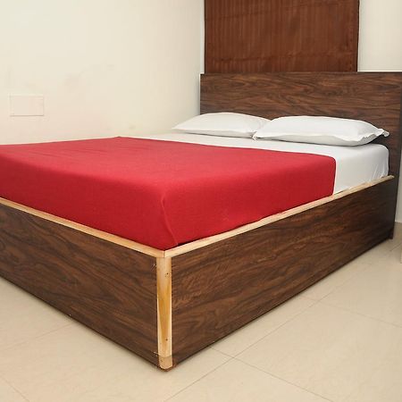 Modern Villa Chennai Esterno foto