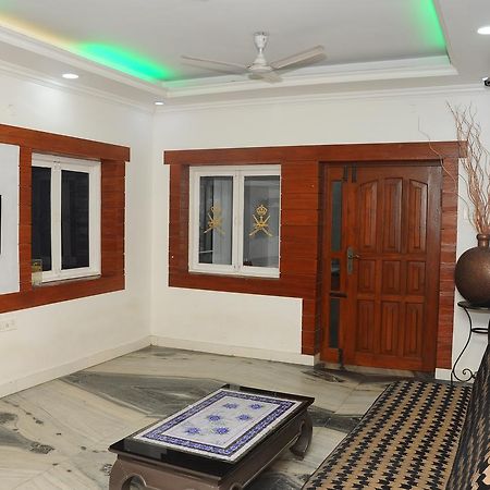 Modern Villa Chennai Esterno foto